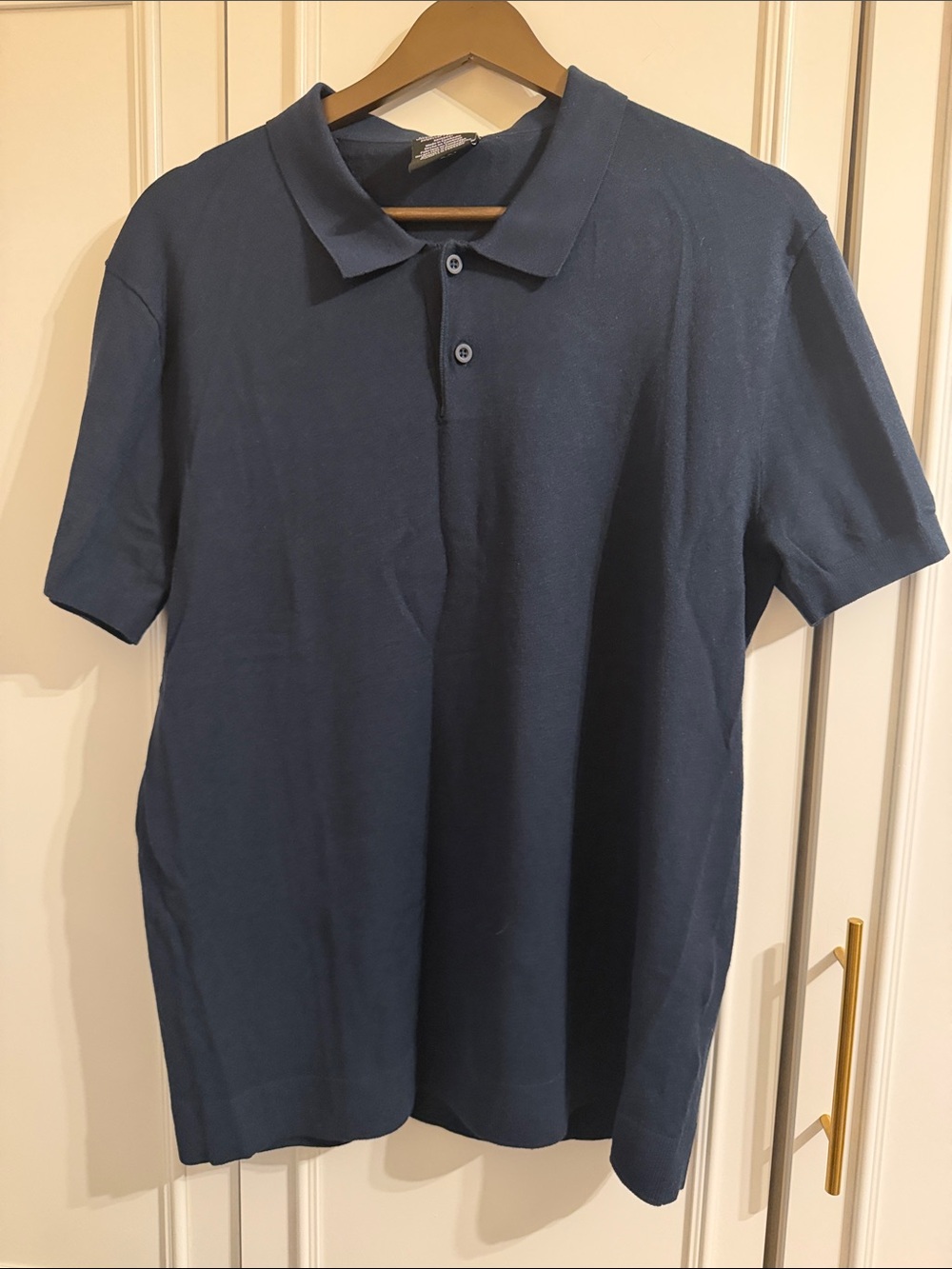 Men's Short-Sleeve Navy Polo Shirt - Clean-Collar Design